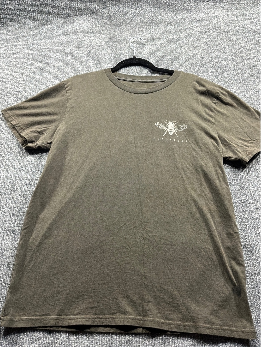 Coalatree olive graphic T-shirt
